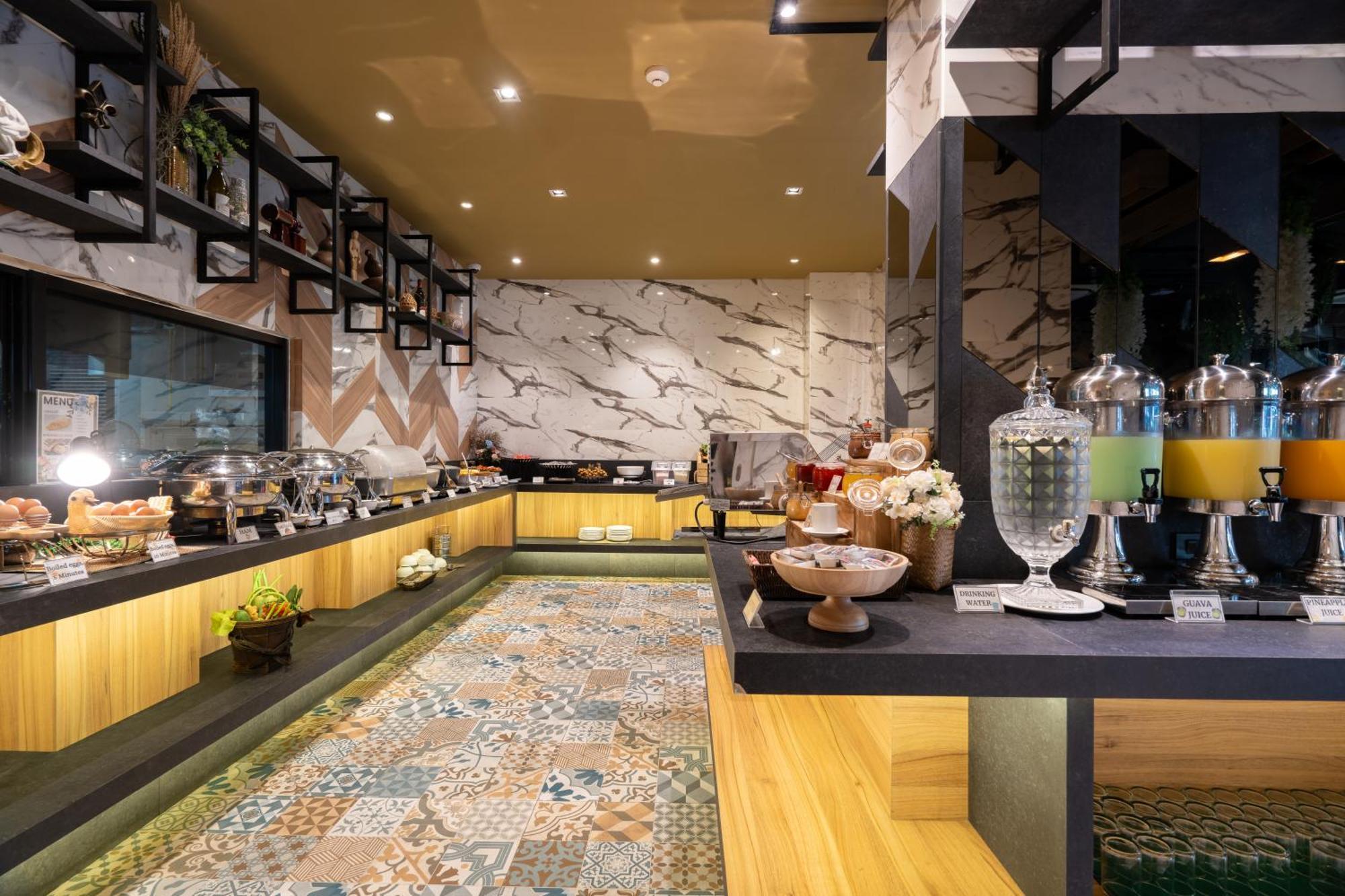 Rak Elegant Hotel Patong Экстерьер фото